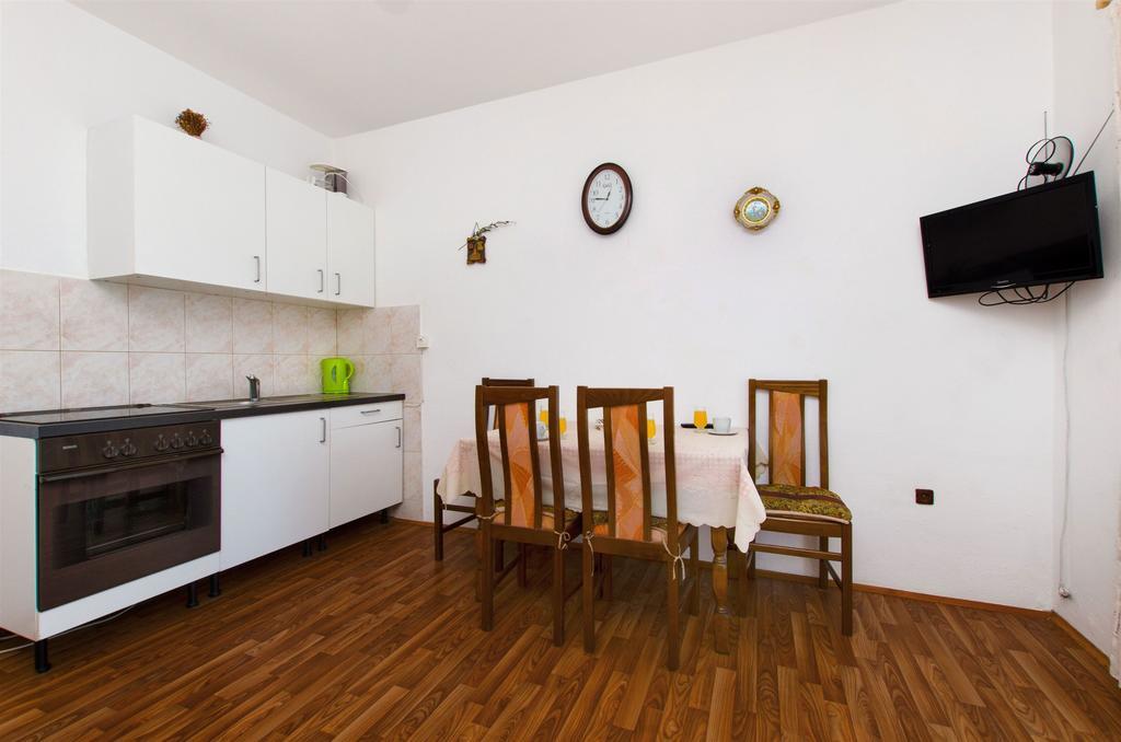 Apartments Ban Дуги-Рат Экстерьер фото