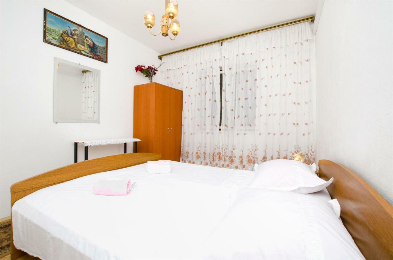 Apartments Ban Дуги-Рат Номер фото